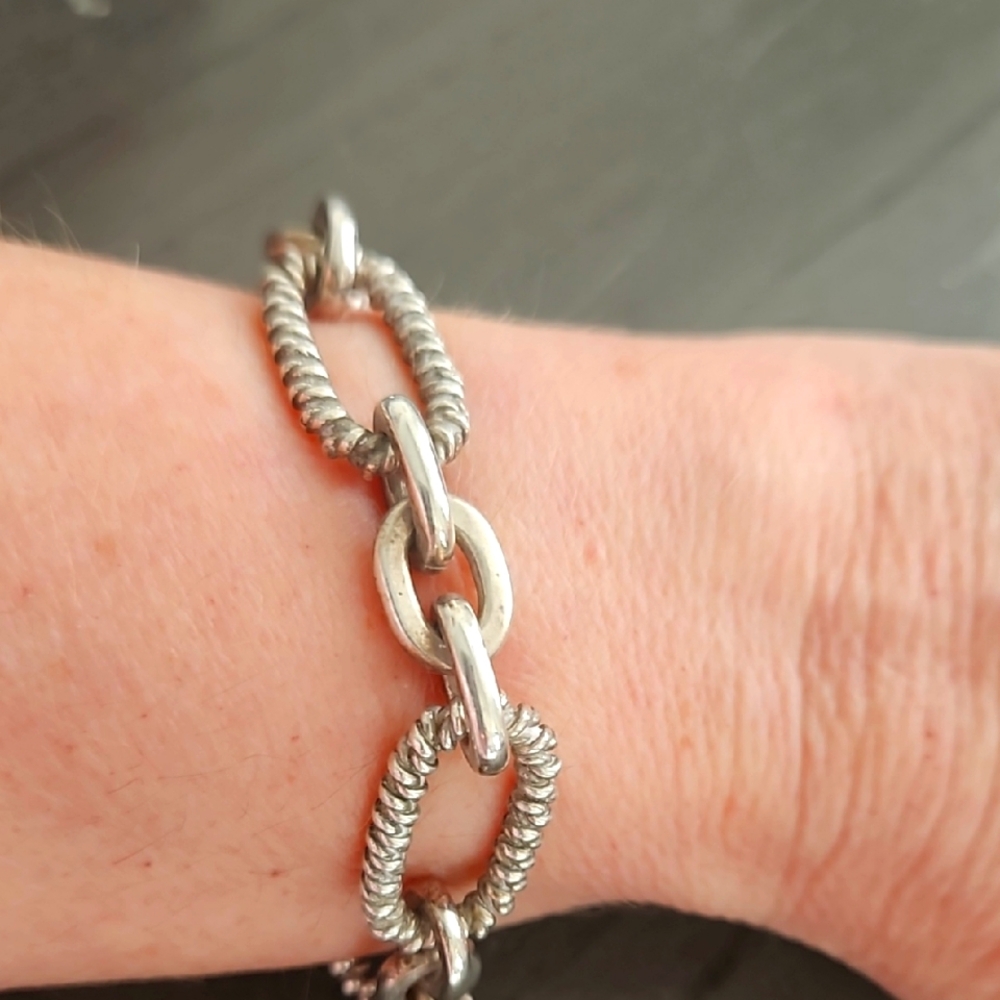 Elegant Silver Chain Bracelet